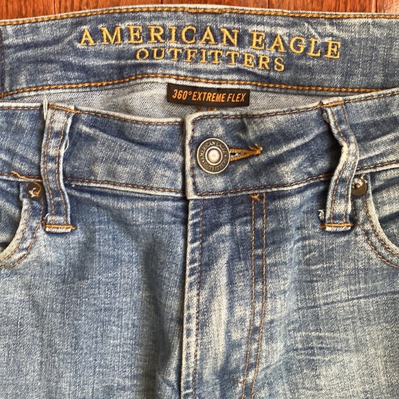•American Eagle Outfitters 360 Extreme Flex Slim Jeans• - Picture 2 of 16
